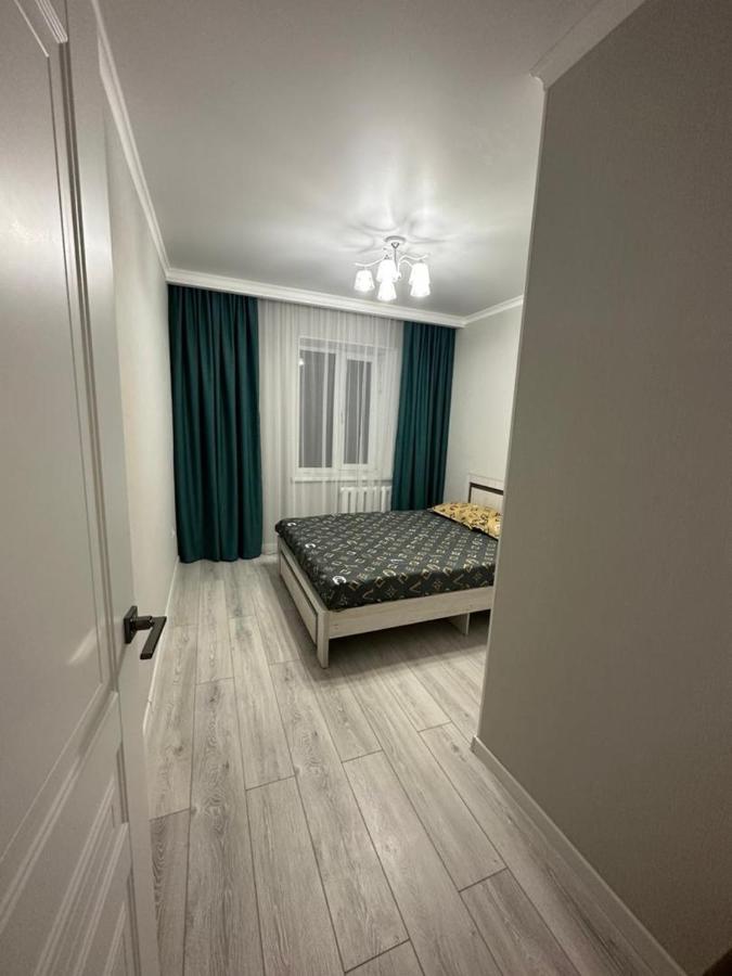 Apartment In Street Toktogula 77 Bisjkek Buitenkant foto