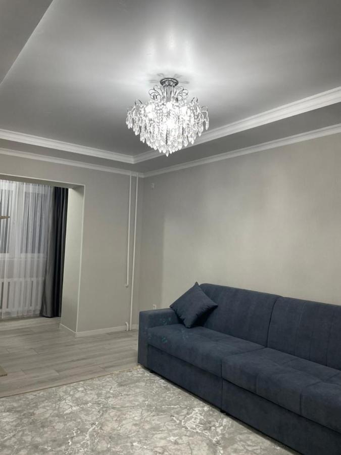 Apartment In Street Toktogula 77 Bisjkek Buitenkant foto