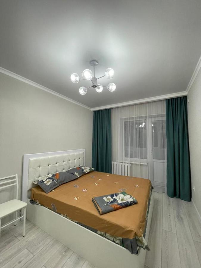 Apartment In Street Toktogula 77 Bisjkek Buitenkant foto