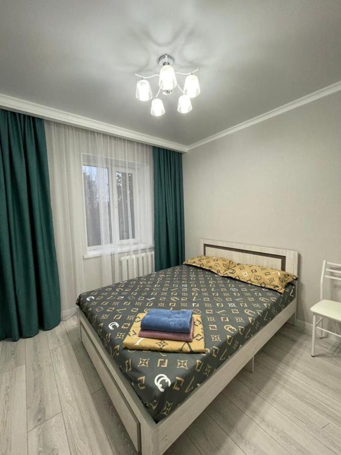 Apartment In Street Toktogula 77 Bisjkek Buitenkant foto